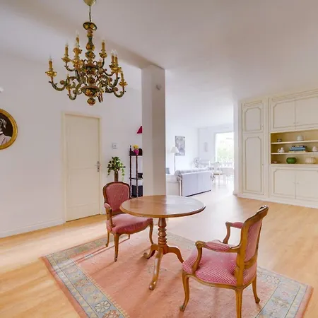 Апартаменты Lovely With Exceptional Terrace *