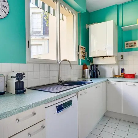 Lovely With Exceptional Terrace Апартаменты