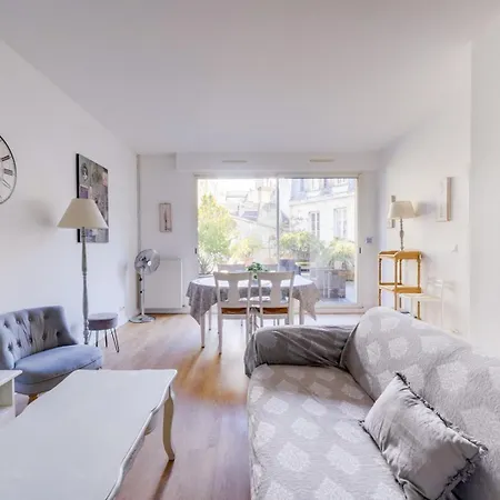 Lovely With Exceptional Terrace * Бордо