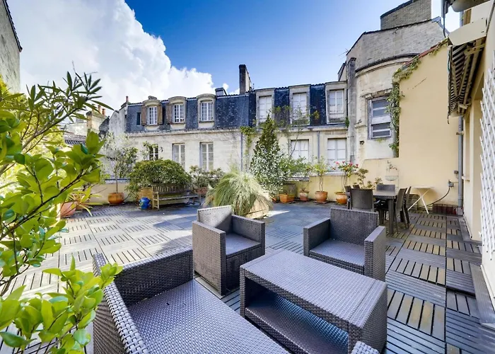 Lovely With Exceptional Terrace * Бордо