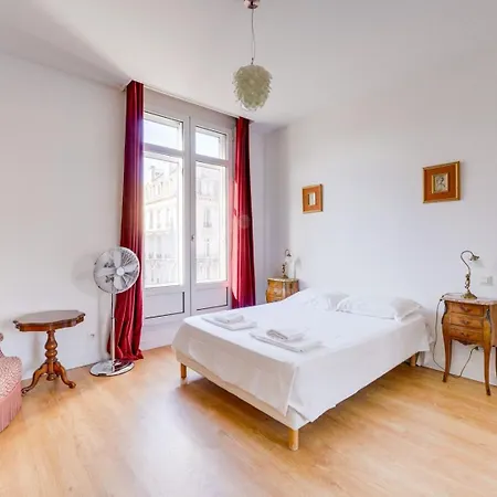 Lovely With Exceptional Terrace * Bordéus