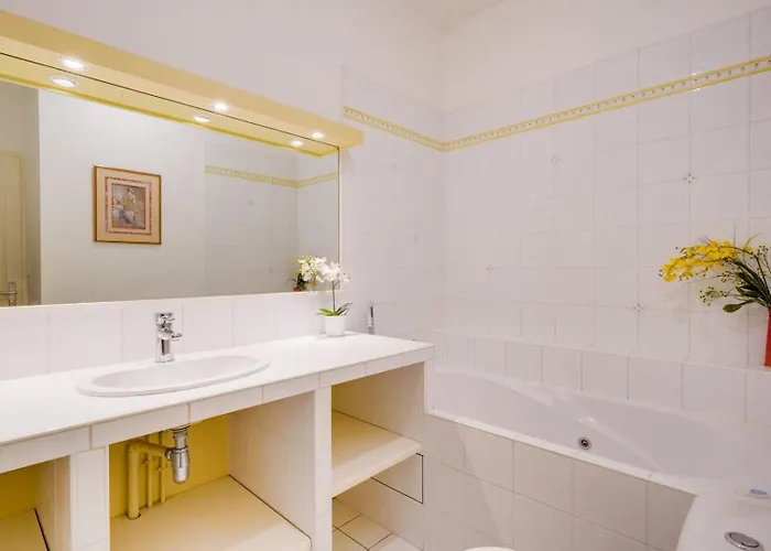 Lovely With Exceptional Terrace