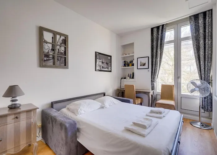 Lovely With Exceptional Terrace Lägenhet Bordeaux