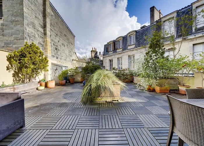 Lovely With Exceptional Terrace Lägenhet *