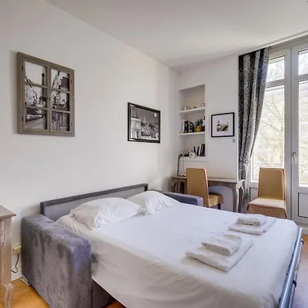 Lovely With Exceptional Terrace Apartamento Burdeos
